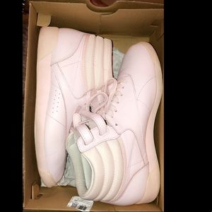 Women’s Reebok Classics